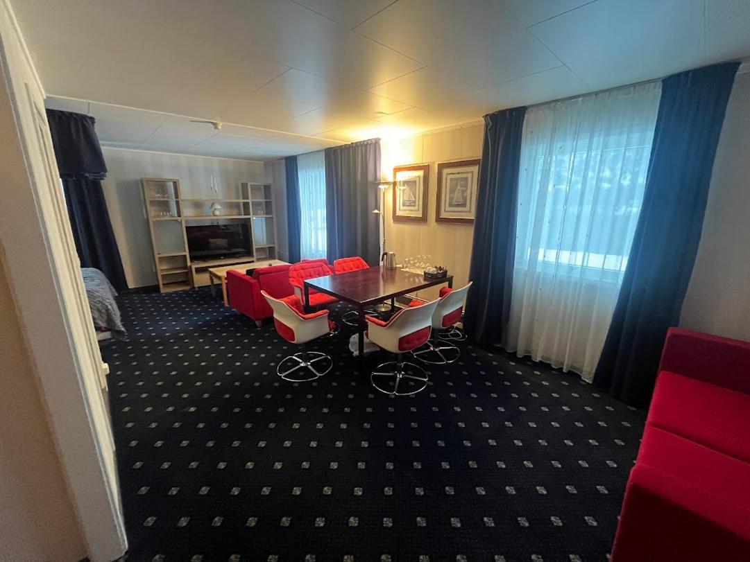 Welcome Inn Hotel Lyngskroa Oteren Экстерьер фото