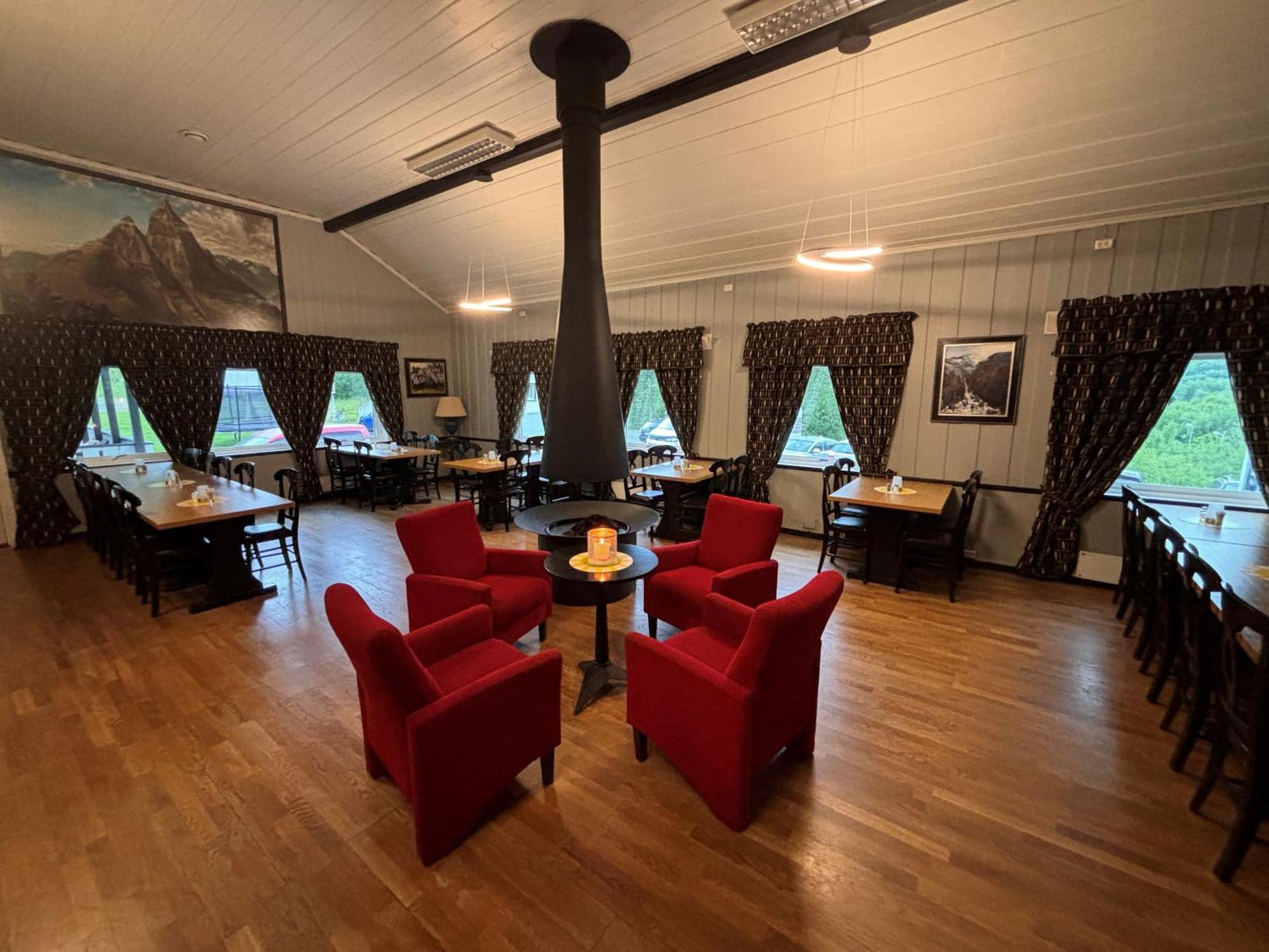 Welcome Inn Hotel Lyngskroa Oteren Экстерьер фото
