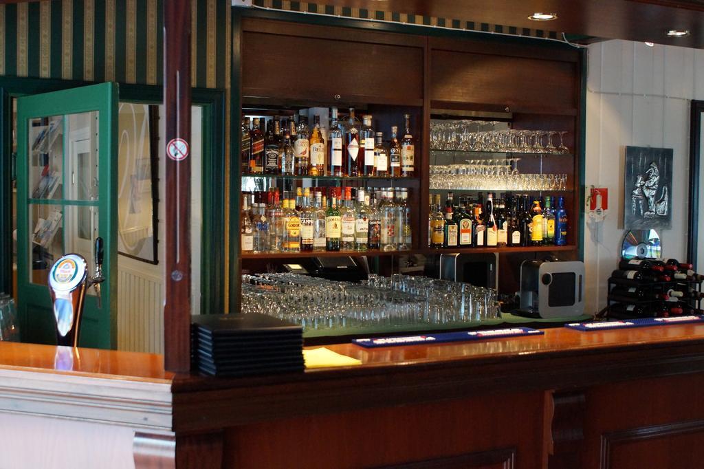 Welcome Inn Hotel Lyngskroa Oteren Экстерьер фото